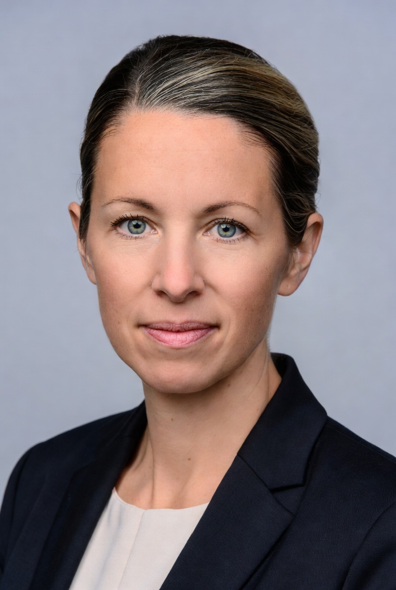 Diana, CFO